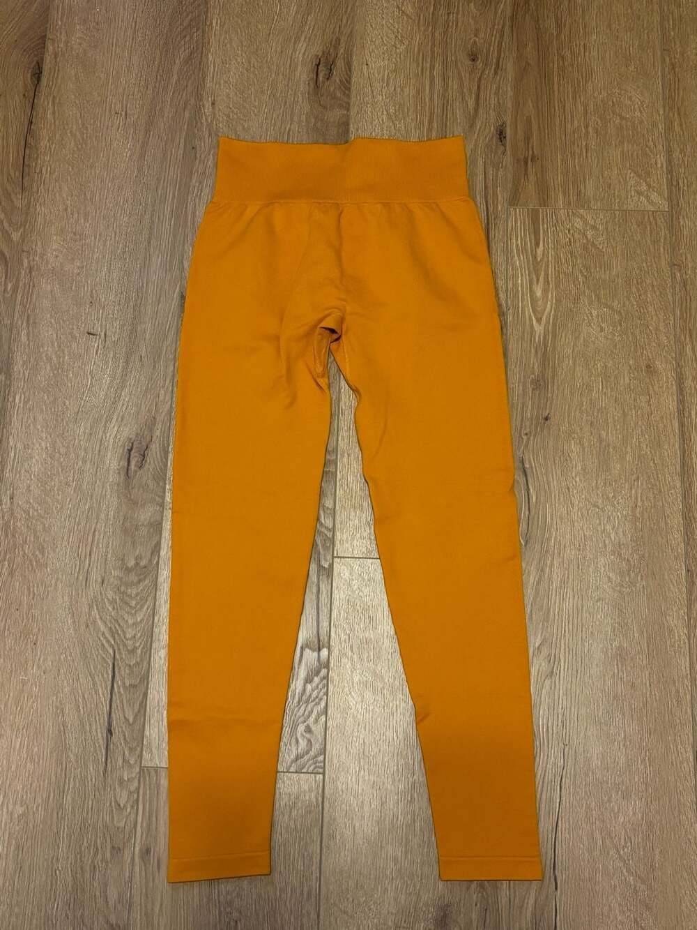OQQ Seamless High Waisted Scrunch Butt Leggings Orange Size M